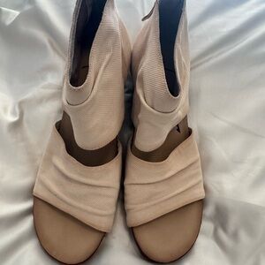 OTBT Cream Sandals with Ruched Detailing